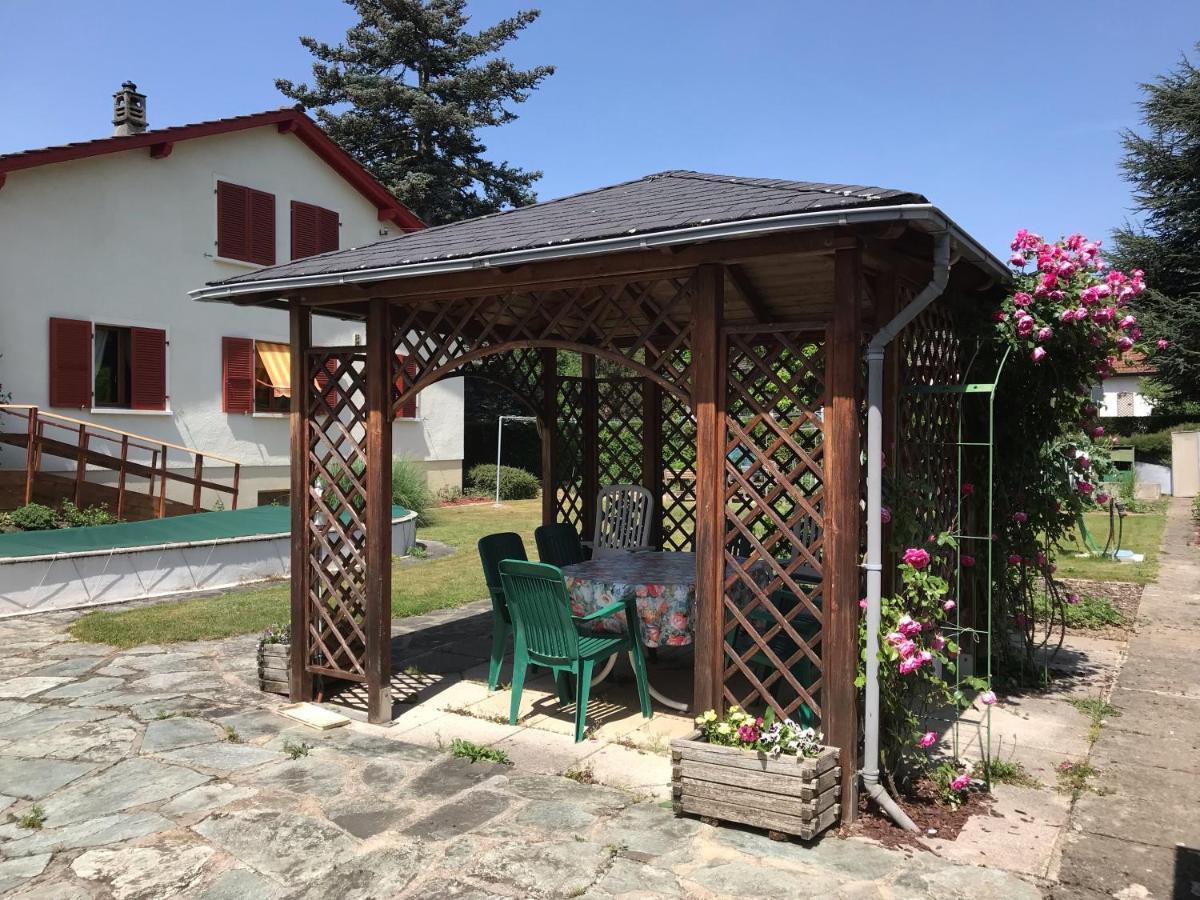 Lindo Lugar - Just A 7 Minute Walk From The Airport Bed and Breakfast Geneve Exteriör bild